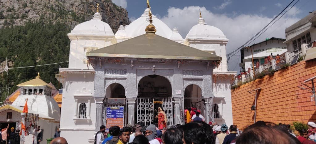 Gangotri Temple with pilgrims in the Himalayas