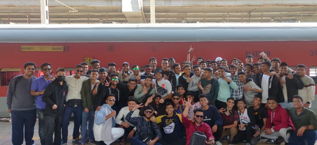 Student group at Dadar railway station, Mumbai