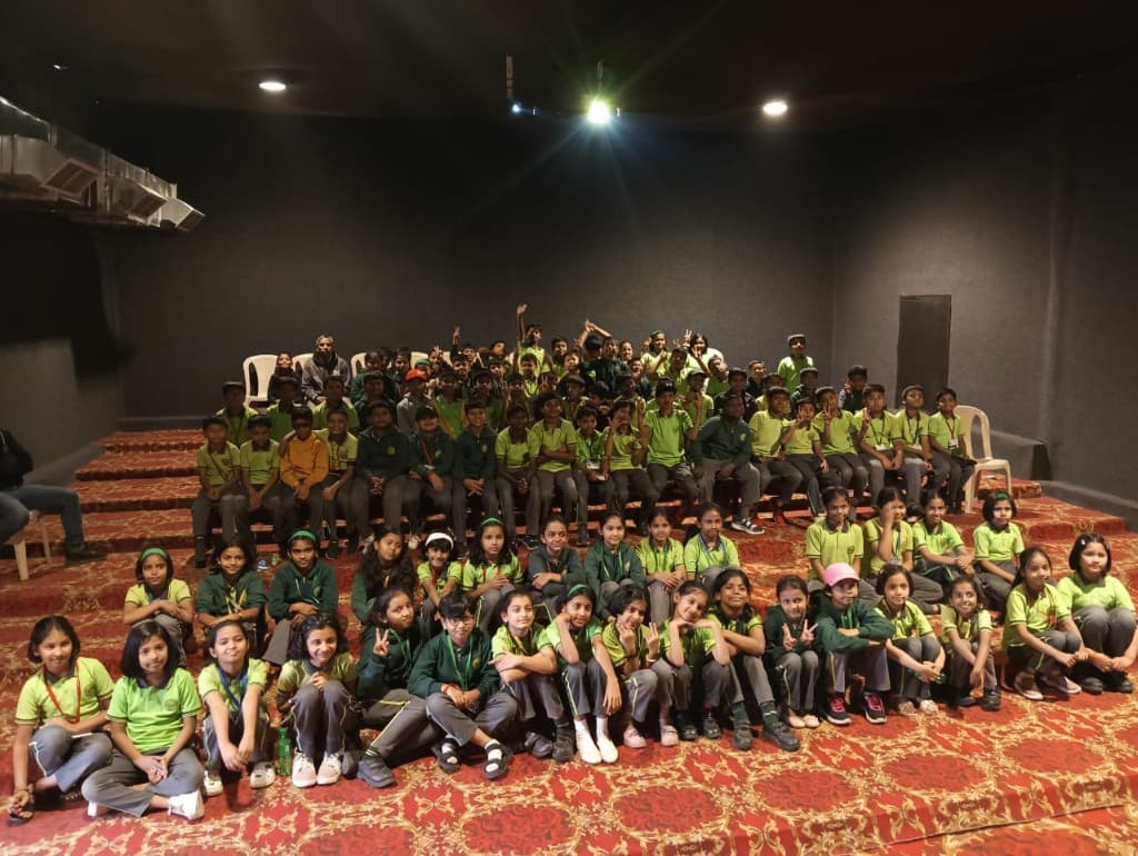 Student group travel photo